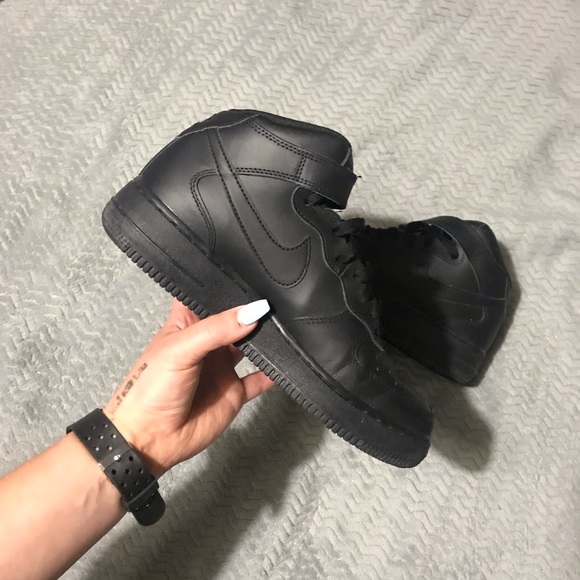 Women’s 8 Black nike Air Force 1 - Picture 3 of 5